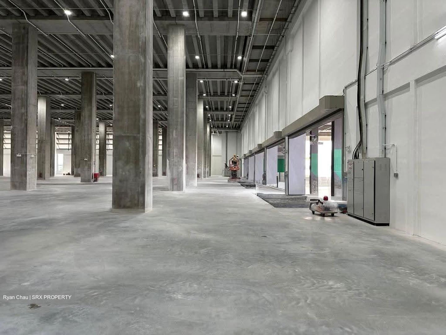 Tech Park Crescent (D22), Warehouse #624603351